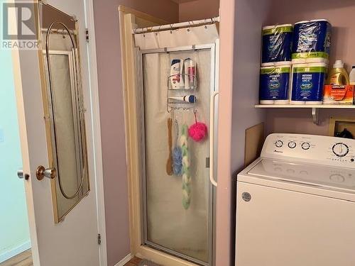 25 313 Westland Road, Quesnel, BC - Indoor Photo Showing Laundry Room