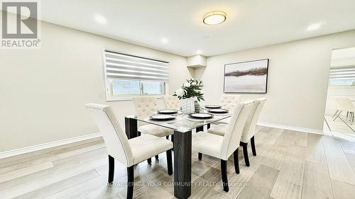 479 Isabella Ave, Mississauga, ON - Indoor Photo Showing Dining Room