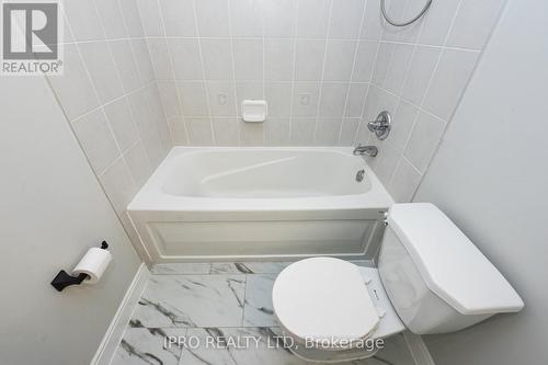 1307 - 70 Absolute Avenue, Mississauga, ON - Indoor Photo Showing Bathroom