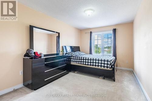 25 Heartview Road, Brampton, ON - Indoor Photo Showing Bedroom