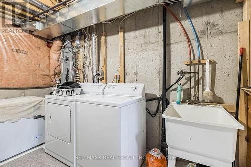25 Heartview Road, Brampton, ON - Indoor Photo Showing Laundry Room