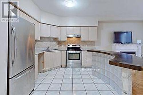 66 Bowsfield Road, Toronto W05, ON - Indoor Photo Showing Kitchen