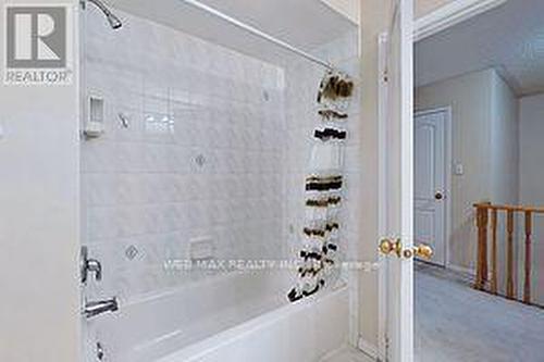 66 Bowsfield Road, Toronto W05, ON - Indoor Photo Showing Bathroom