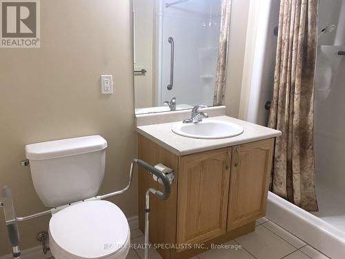 803 - 810 Scollard Court, Mississauga, ON - Indoor Photo Showing Bathroom