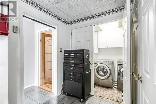 635 Kantola Road, Lively, ON - Indoor Photo Showing Laundry Room