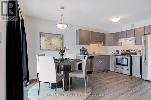 9541 Tallgrass Avenue, Niagara Falls, ON - Indoor Photo Showing Kitchen