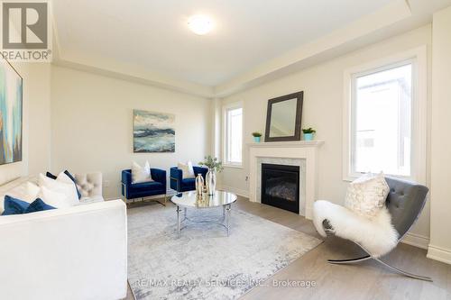 40 Gardenbrook Trail, Hamilton, ON - Indoor Photo Showing Living Room With Fireplace