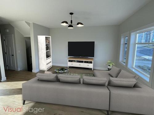 103-321 Centre Ave, Kamloops, BC - Indoor Photo Showing Living Room