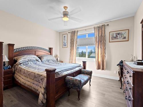 444 Daladon Drive, Logan Lake, BC - Indoor Photo Showing Bedroom