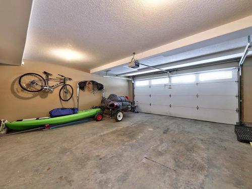 10-2715 Fairways Drive, Sun Peaks, BC - Indoor Photo Showing Garage