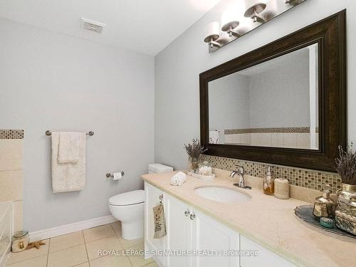 2324 Whistling Springs Cres, Oakville, ON - Indoor Photo Showing Bathroom