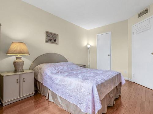 Master bedroom - 505-999 Boul. Montpellier, Montréal (Saint-Laurent), QC - Indoor Photo Showing Bedroom