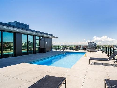 Piscine - 710-1165 Rue Wellington, Montréal (Le Sud-Ouest), QC - Outdoor With In Ground Pool