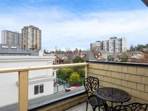 4-247 Government St, Victoria, BC - Outdoor