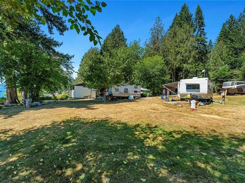 8580 North Shore Rd, Lake Cowichan, BC - Outdoor