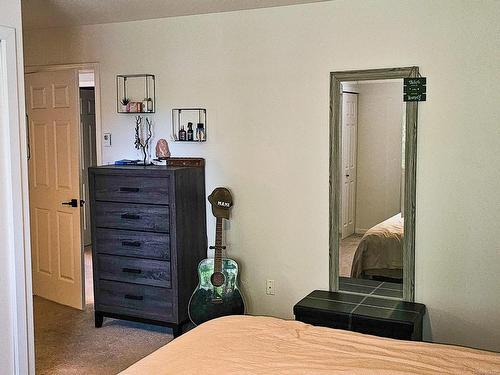 5-4271 Wellington Rd, Nanaimo, BC - Indoor Photo Showing Bedroom