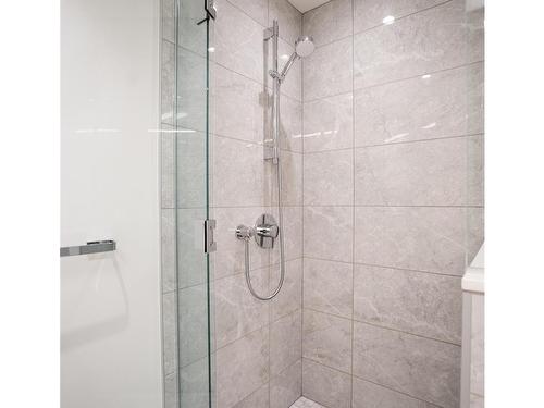 570 Michigan St, Victoria, BC - Indoor Photo Showing Bathroom