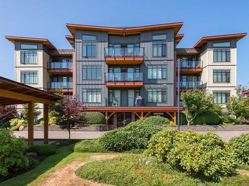 145-2300 Mansfield Dr, Courtenay, BC - Outdoor With Facade
