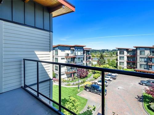 145-2300 Mansfield Dr, Courtenay, BC - Outdoor With Exterior