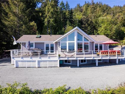 8475 Lisa Lane, Lantzville, BC - Outdoor With Deck Patio Veranda