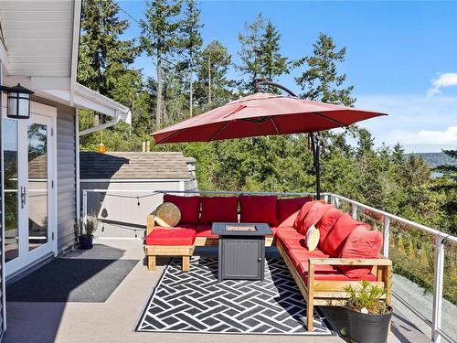 8475 Lisa Lane, Lantzville, BC - Outdoor With Deck Patio Veranda With Exterior