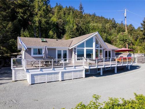 8475 Lisa Lane, Lantzville, BC - Outdoor With Deck Patio Veranda