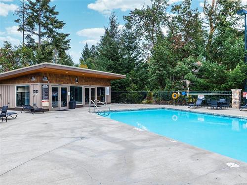 11-1175 Resort Dr, Parksville, BC - Outdoor With In Ground Pool