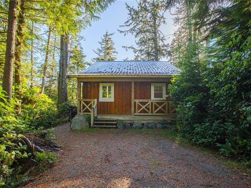 225 Boardwalk Blvd, Ucluelet, BC - Outdoor