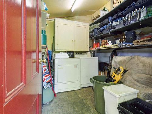 149 Rendall St, Victoria, BC - Indoor Photo Showing Laundry Room