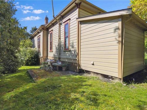 149 Rendall St, Victoria, BC - Outdoor With Exterior