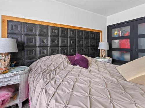 1341 Peninsula Rd, Ucluelet, BC - Indoor Photo Showing Bedroom