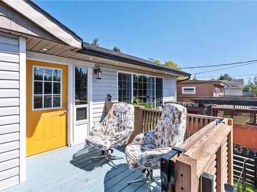 1341 Peninsula Rd, Ucluelet, BC - Outdoor With Exterior