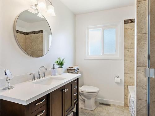 786 Upland Dr, Campbell River, BC - Indoor Photo Showing Bathroom