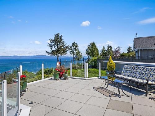 301-431 Crescent Rd West, Qualicum Beach, BC - Outdoor With Body Of Water