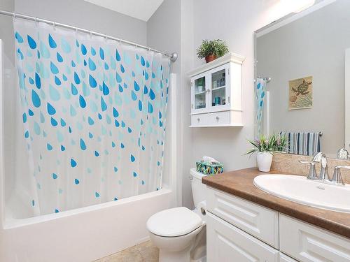 2357 Idiens Way, Courtenay, BC - Indoor Photo Showing Bathroom