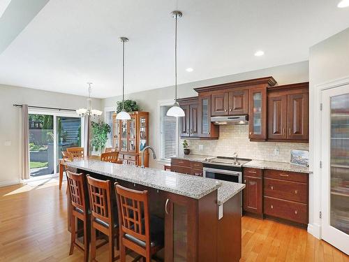 2357 Idiens Way, Courtenay, BC - Indoor Photo Showing Kitchen With Upgraded Kitchen
