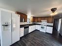 29 Durante Trailer Park, Sioux Lookout, ON  - Indoor Photo Showing Kitchen With Double Sink 
