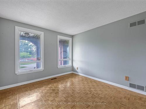 29 Bartley Bull Pkwy, Brampton, ON - Indoor Photo Showing Other Room