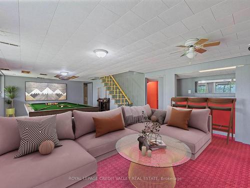 29 Bartley Bull Pkwy, Brampton, ON - Indoor Photo Showing Living Room