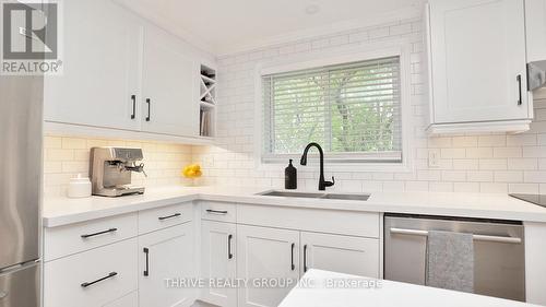 277 Ferndale Avenue, London, ON - Indoor Photo Showing Kitchen With Upgraded Kitchen