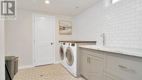 277 Ferndale Ave, London, ON - Indoor Photo Showing Laundry Room