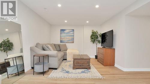 277 Ferndale Ave, London, ON - Indoor Photo Showing Living Room
