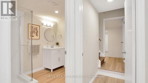 277 Ferndale Ave, London, ON - Indoor Photo Showing Bathroom