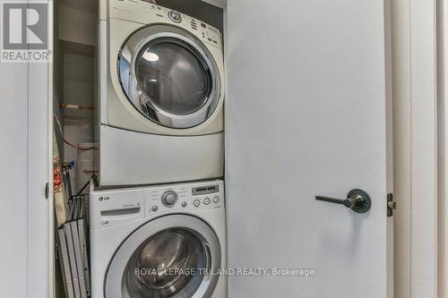 107 - 731 Deveron Crescent, London, ON - Indoor Photo Showing Laundry Room