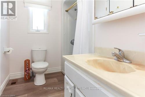 338 Oxbow Park Drive, Wasaga Beach, ON - Indoor Photo Showing Bathroom