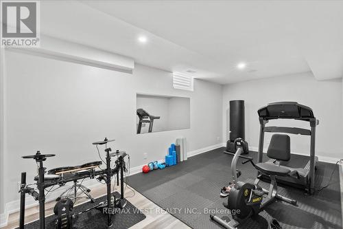 26 Antrim Court, Caledon, ON - Indoor Photo Showing Gym Room