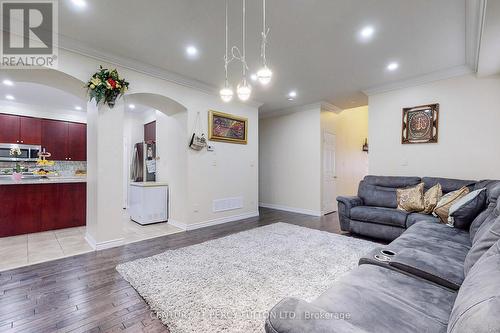 763 Shanks Heights, Milton, ON - Indoor Photo Showing Living Room