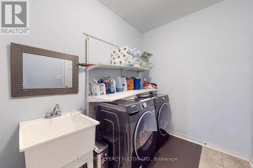 763 Shanks Heights, Milton, ON - Indoor Photo Showing Laundry Room