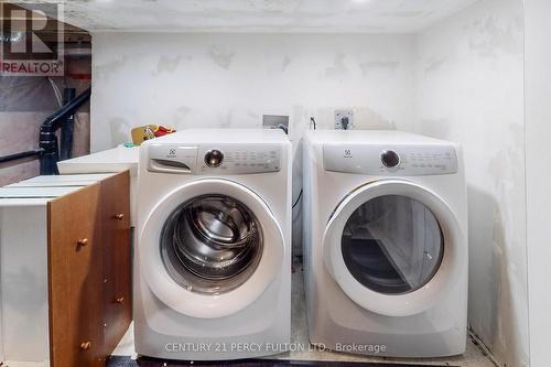 763 Shanks Heights, Milton, ON - Indoor Photo Showing Laundry Room