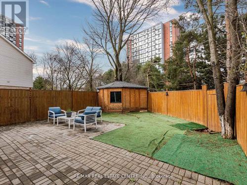 2645 Treviso Court, Mississauga, ON - Outdoor With Backyard